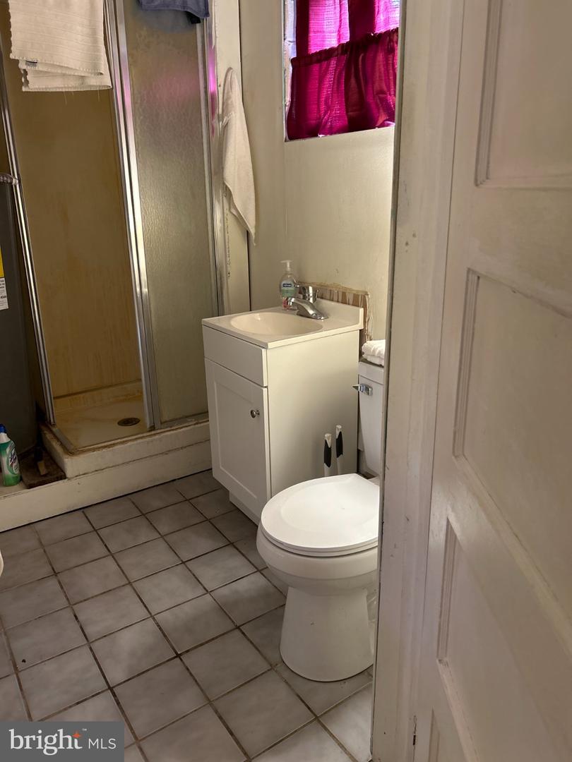 212 Lakeview Ave Property Photo 4