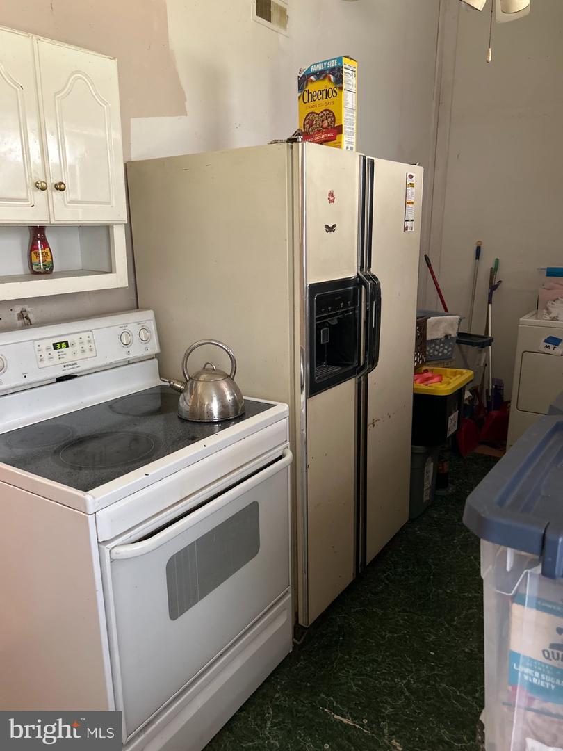 212 Lakeview Ave Property Photo 7