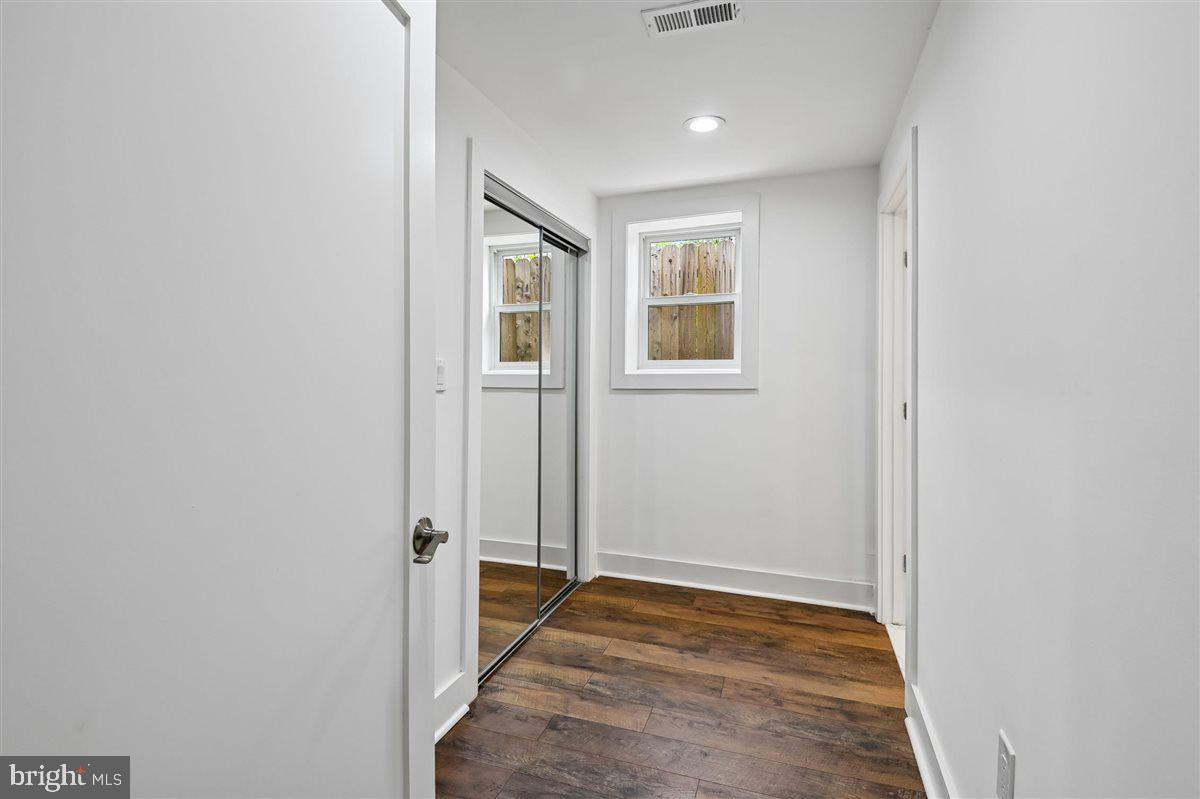 1210 President St Property Photo 21