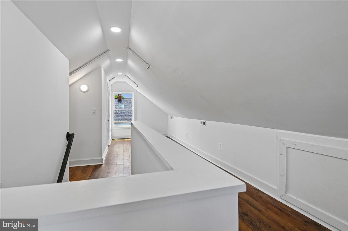 1210 President St Property Photo 34