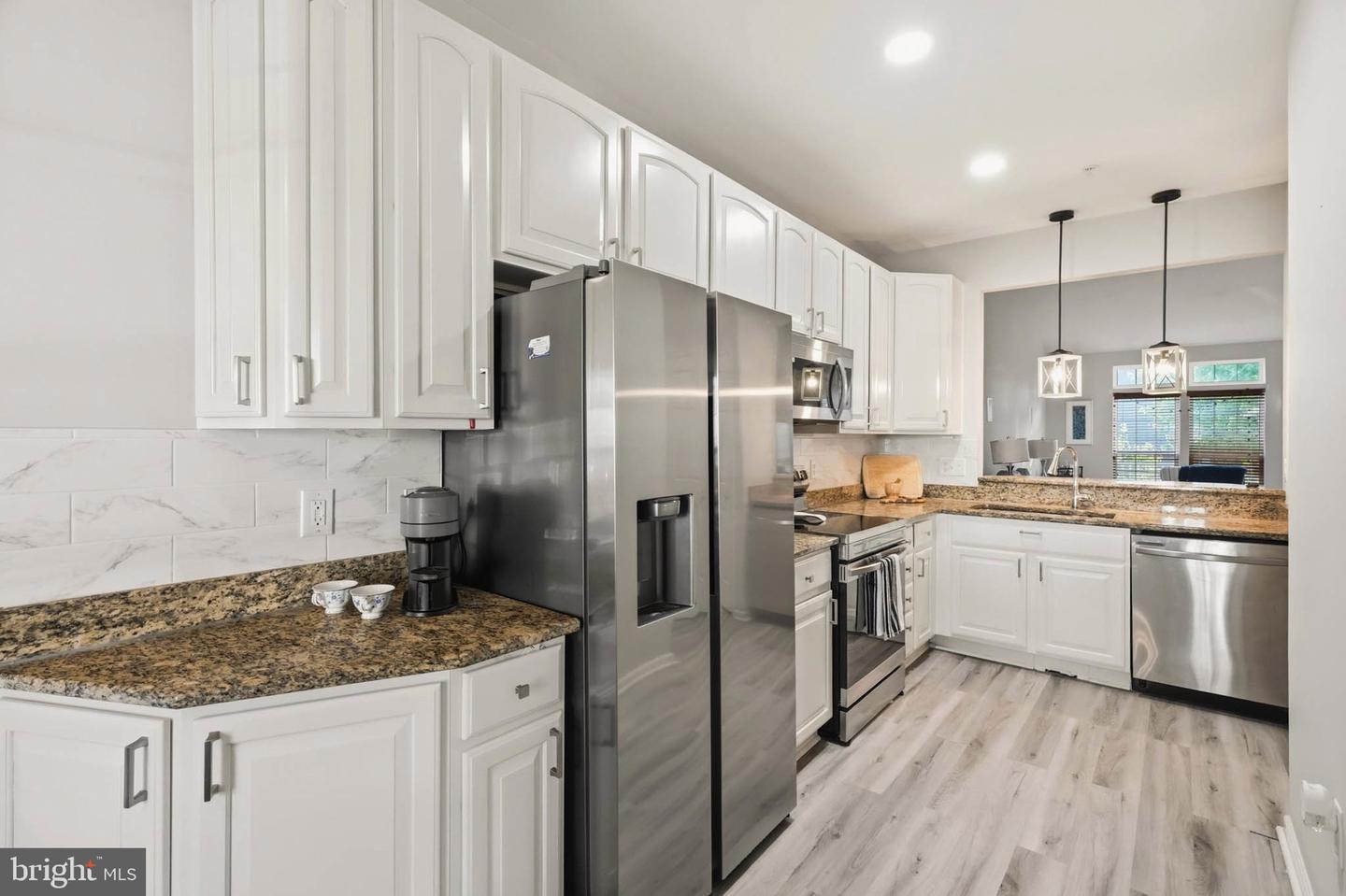 7225 Bocastle Ln Property Photo 8
