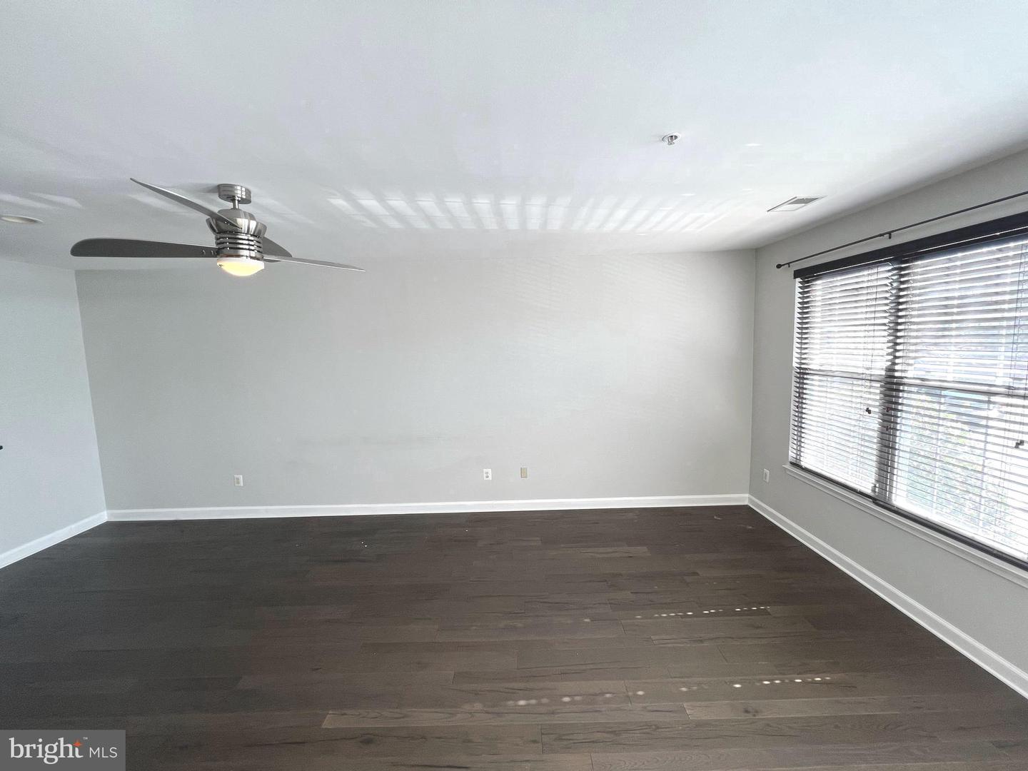 2724 Oak Leaf Ct #c Property Photo 2