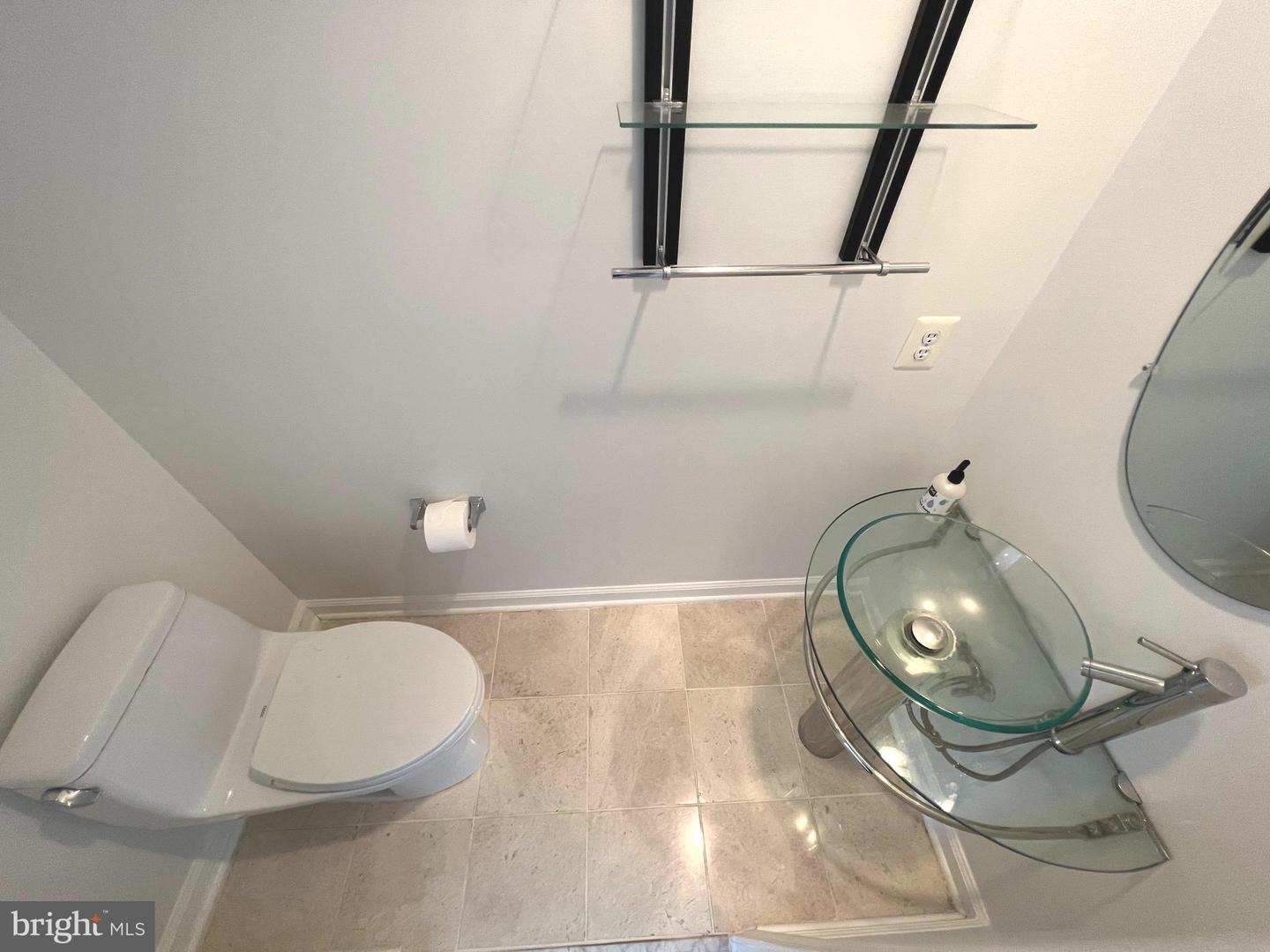 2724 Oak Leaf Ct #c Property Photo 8