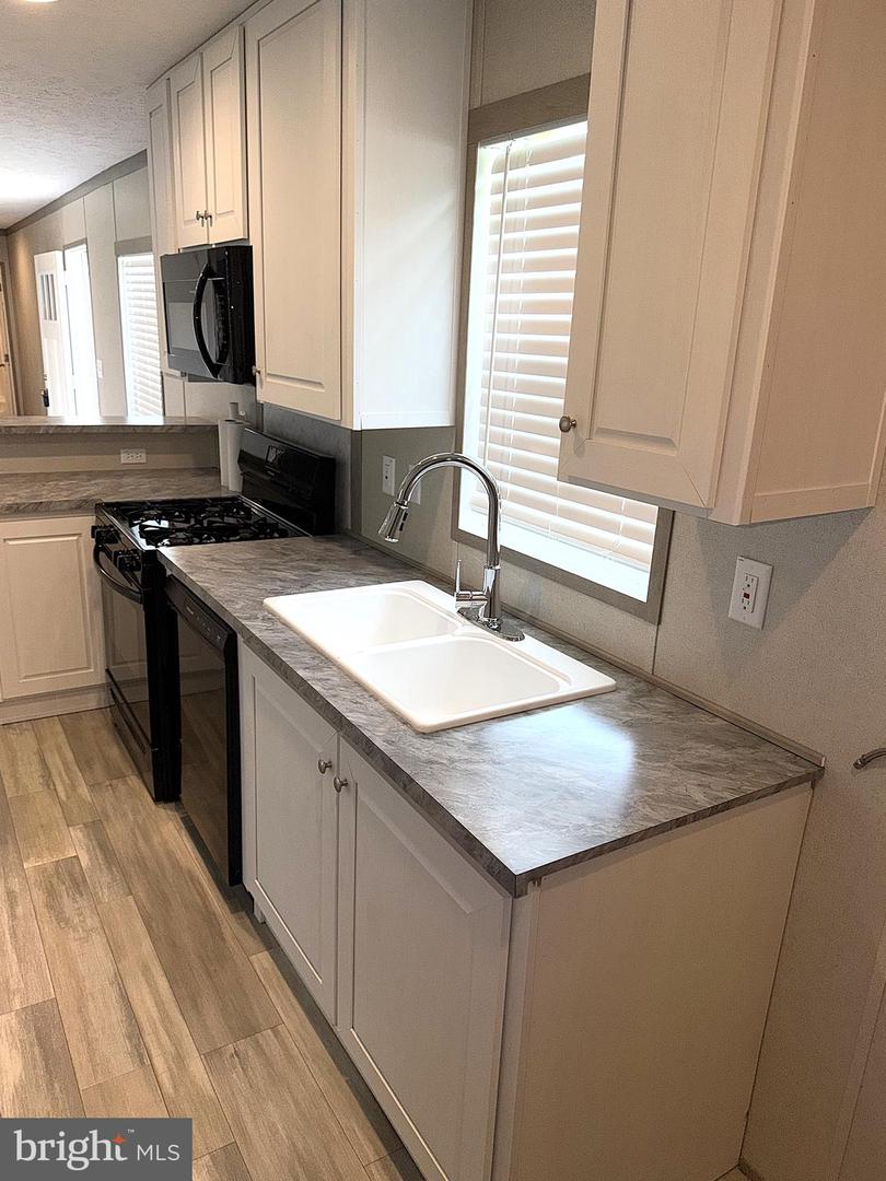 7810 Clark Rd #d54 Property Photo 6
