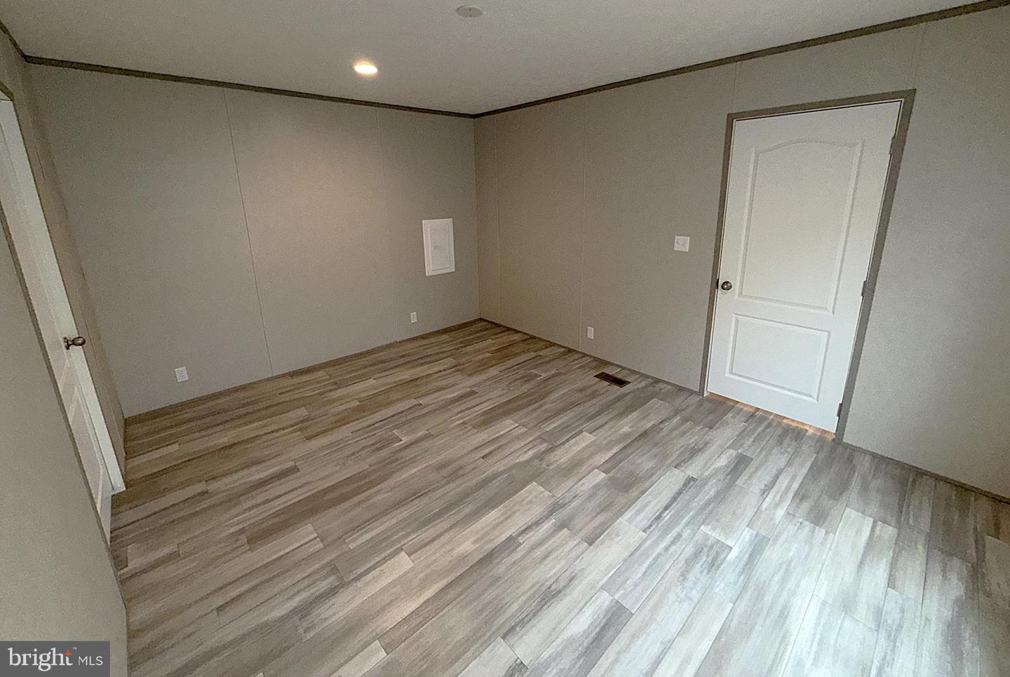 7810 Clark Rd #d54 Property Photo 15
