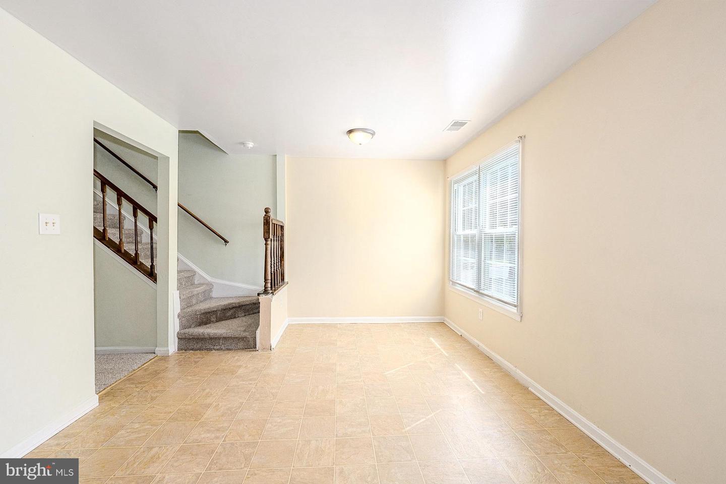 1687 Hart Ct Property Photo 16