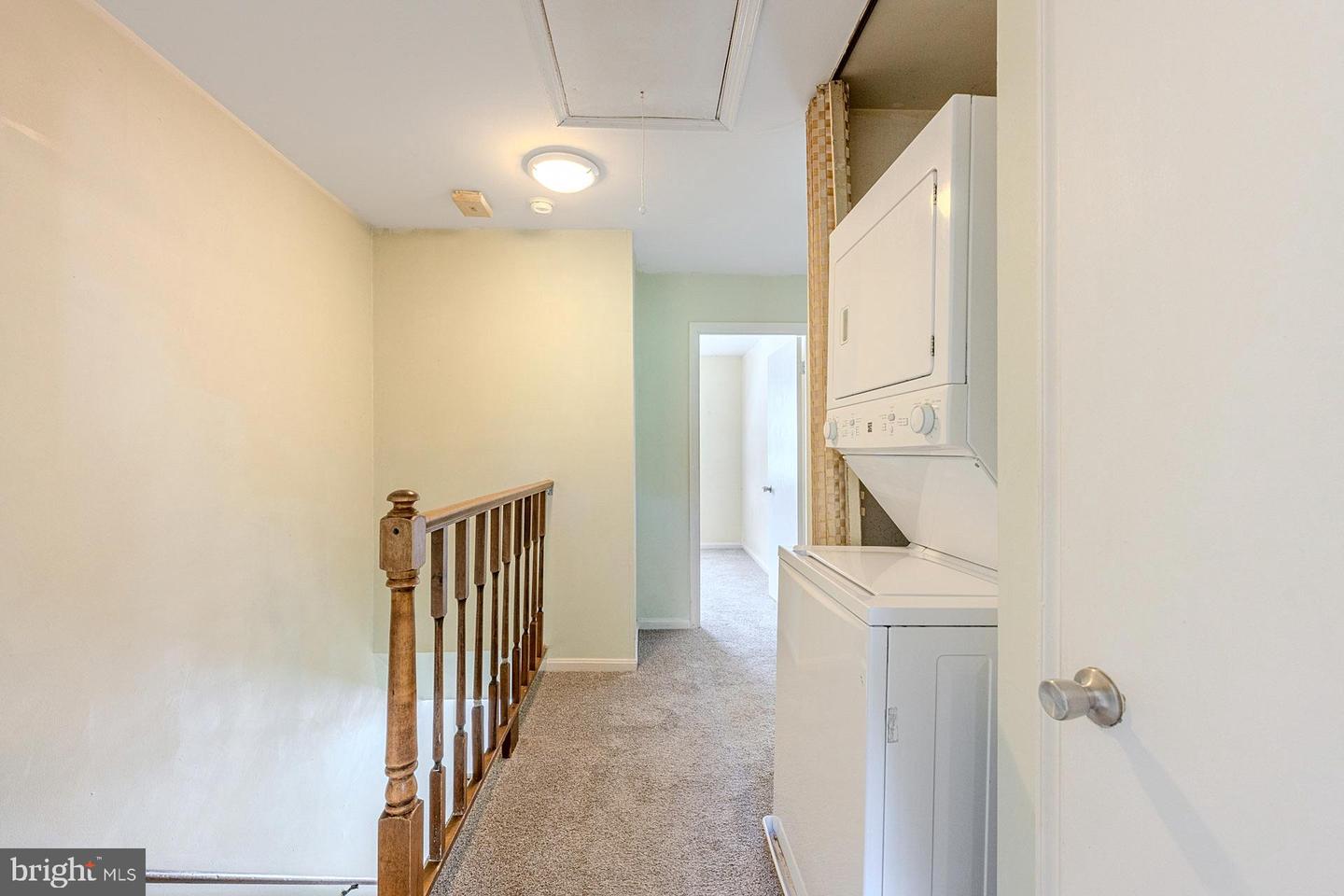 1687 Hart Ct Property Photo 19