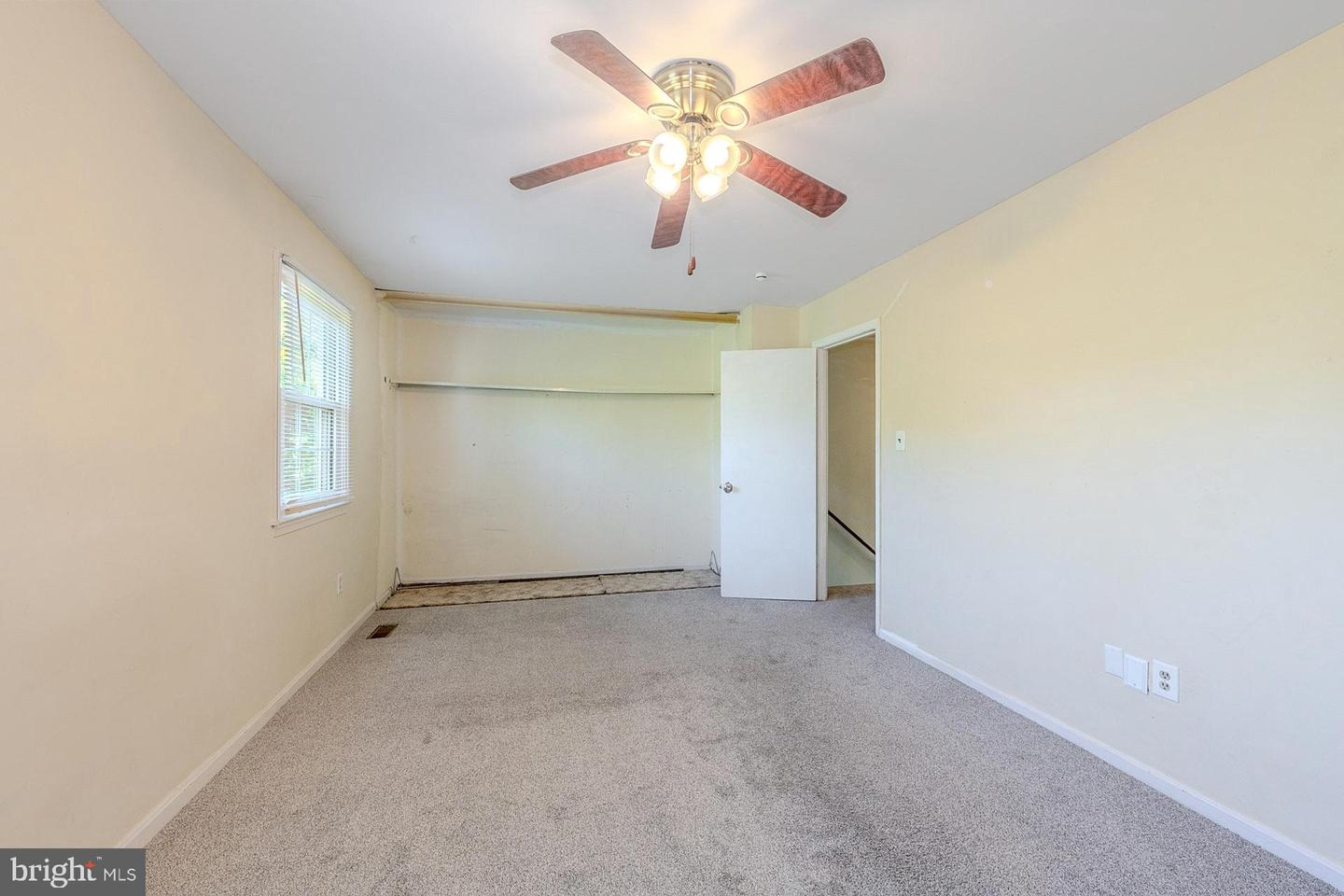 1687 Hart Ct Property Photo 21
