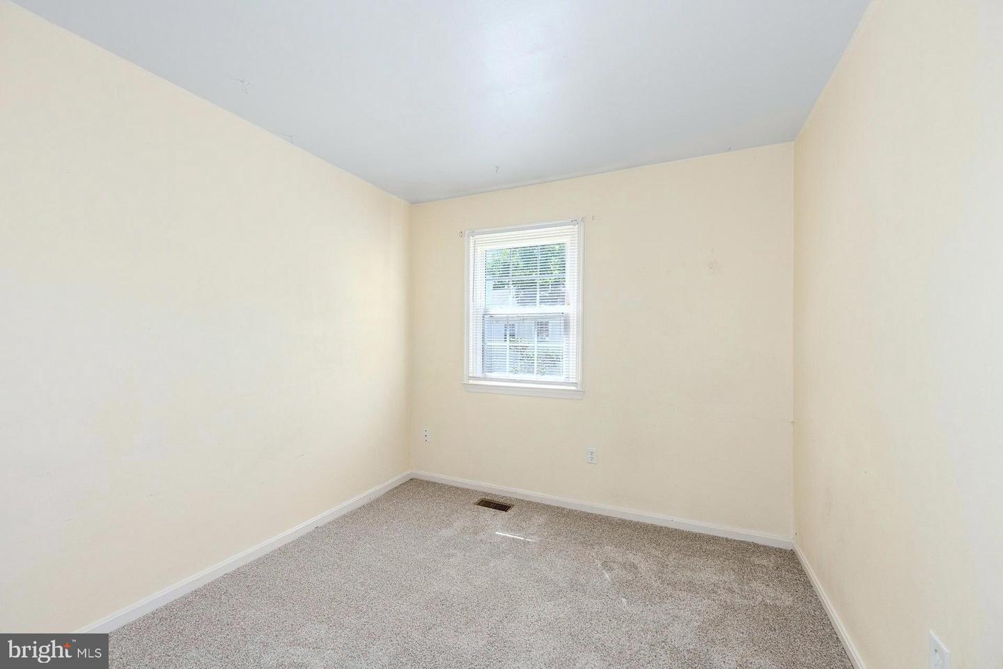 1687 Hart Ct Property Photo 23