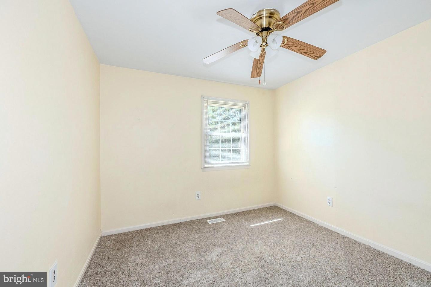1687 Hart Ct Property Photo 24