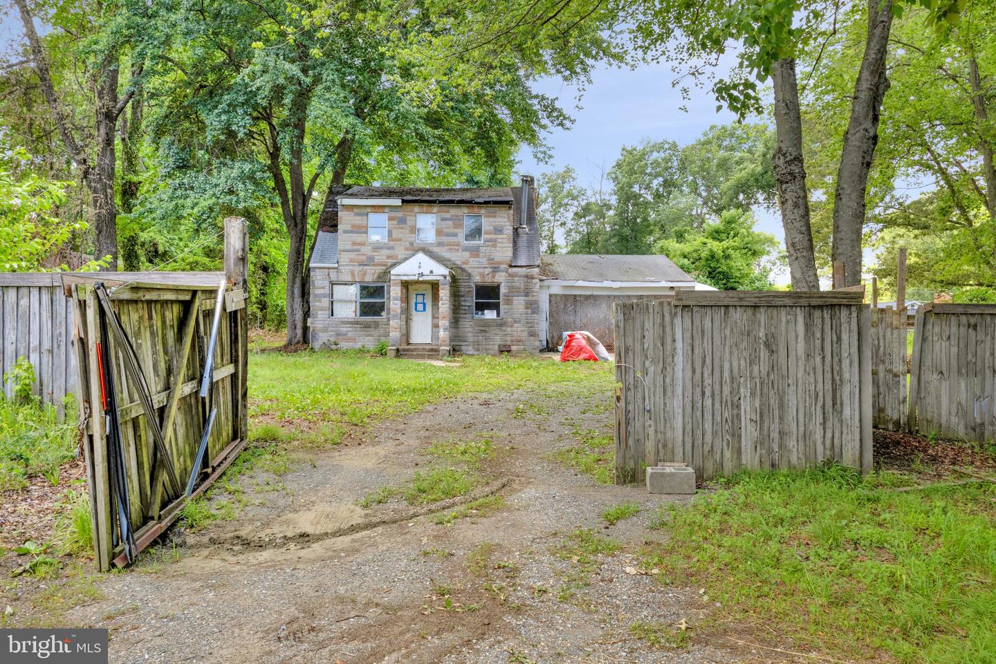 3424 & 3422 Pike Ridge Rd Property Photo 5