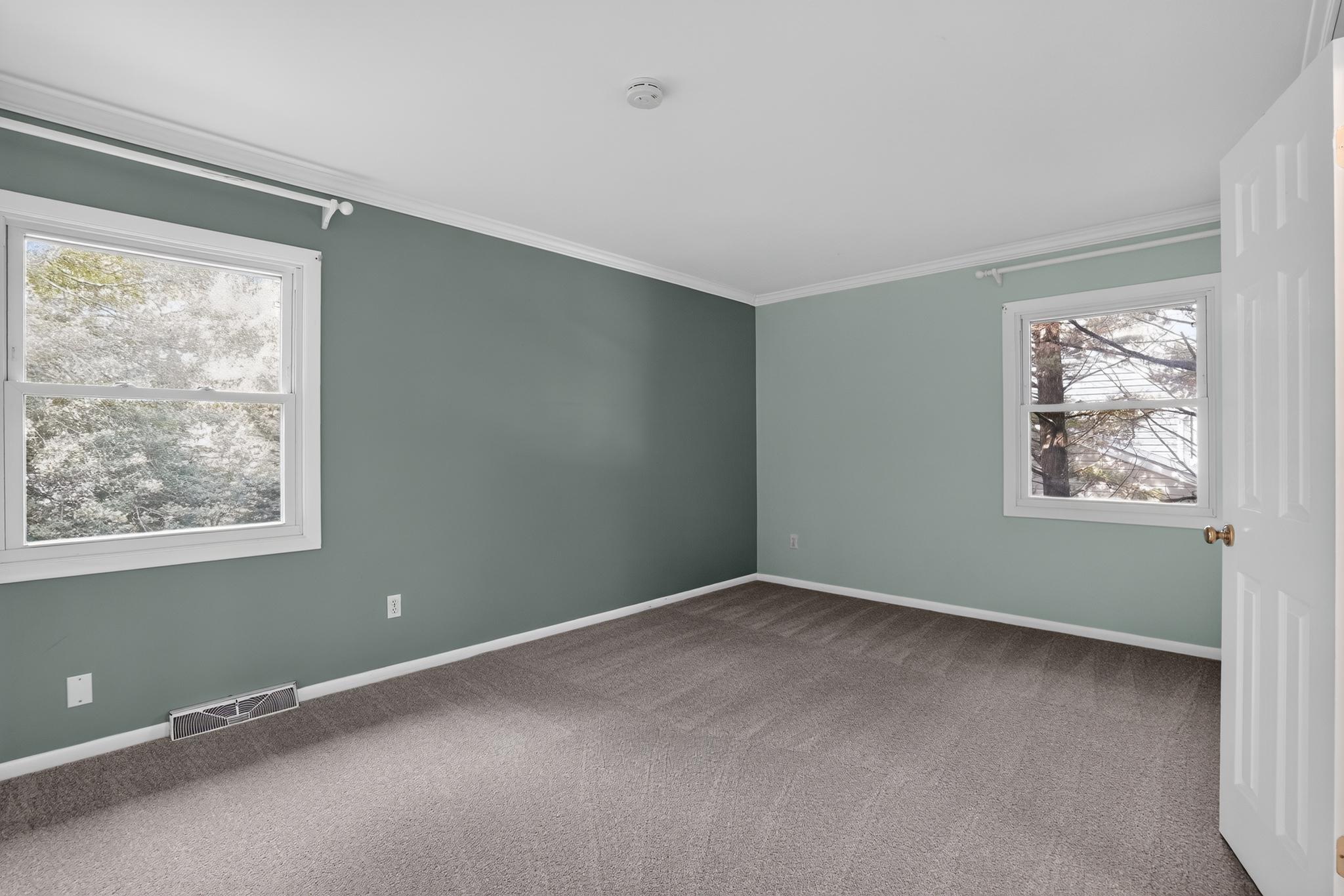 1045 Skyview Dr Property Photo 19