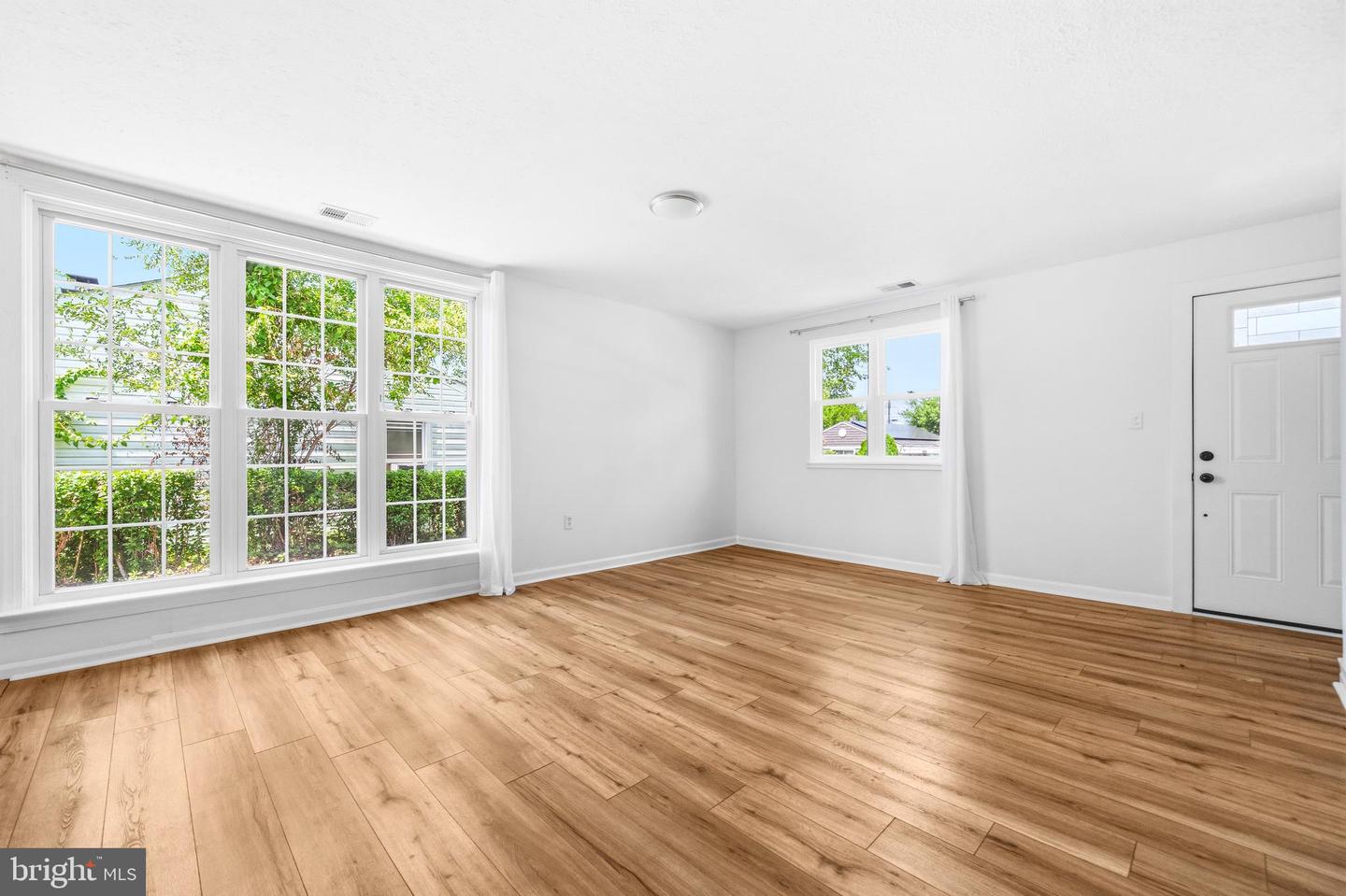 1407 Houghton Rd Property Photo 5