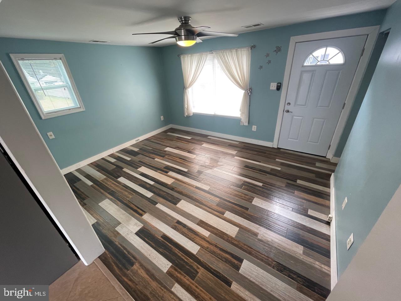 1172 Cedar Ave Property Photo 5