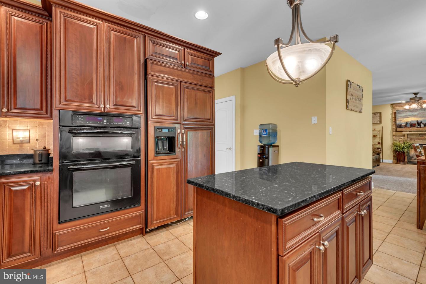 408 Harlem Property Photo 11