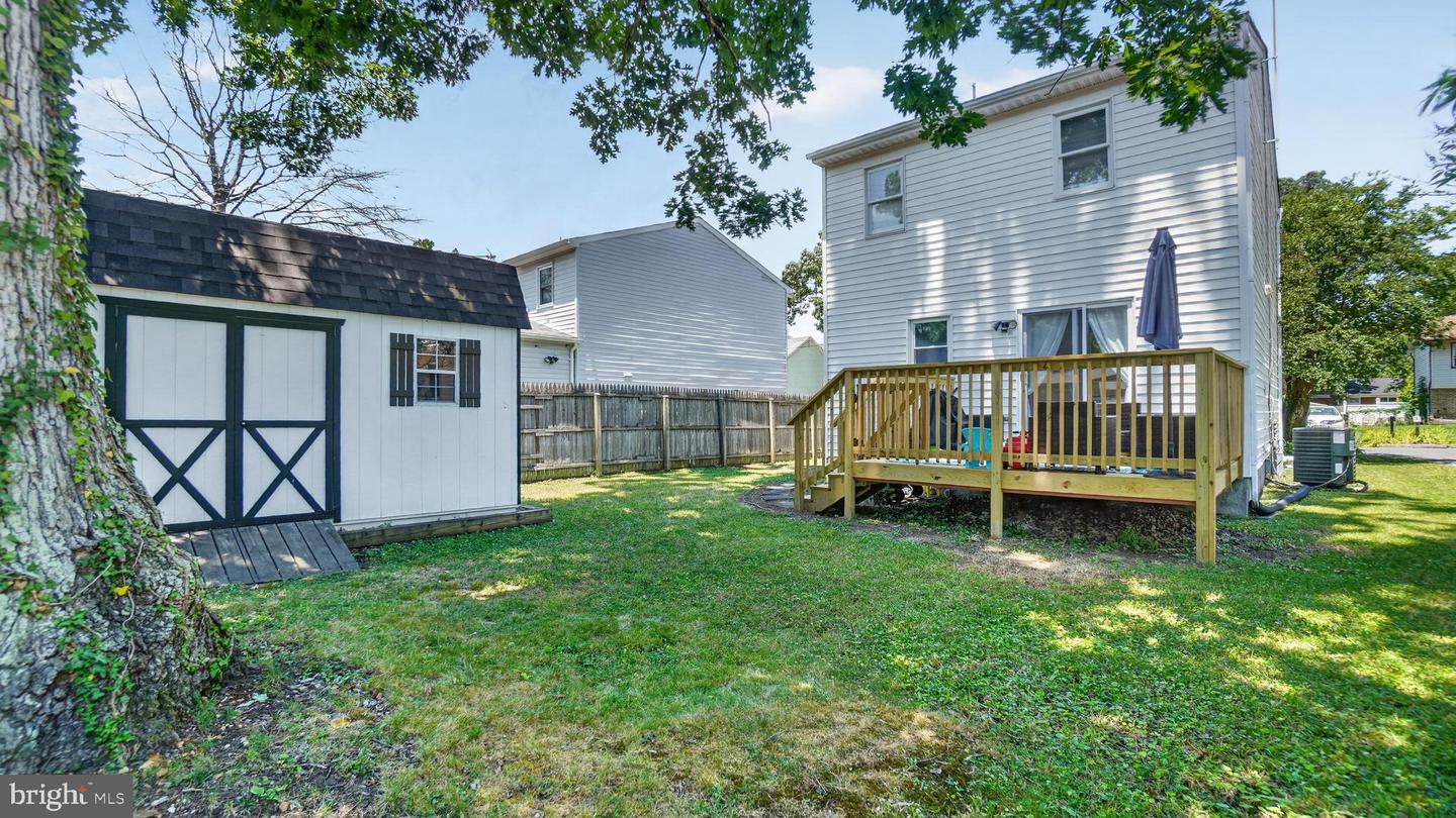 415 Fairmount Dr Property Photo 25