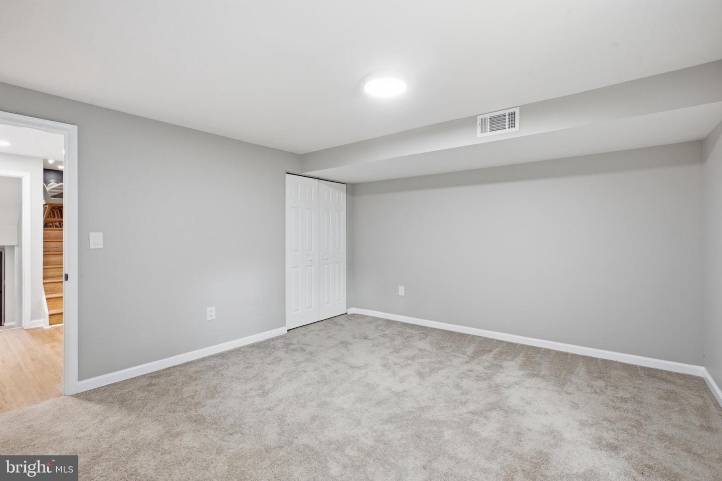 896 Forest Ln Property Photo 42
