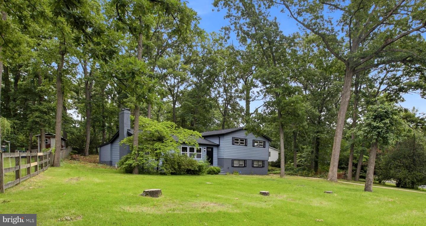 896 Forest Ln Property Photo 45