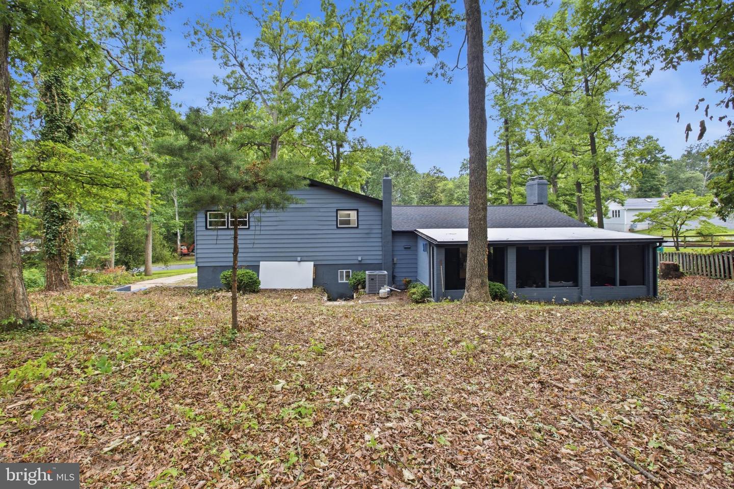 896 Forest Ln Property Photo 47