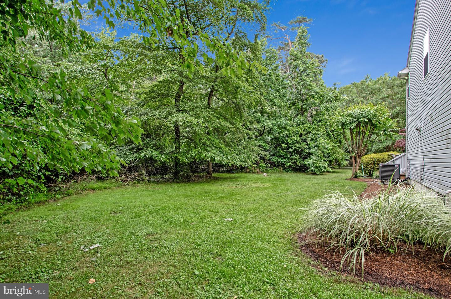 1582 Snug Harbor Rd Property Photo 5