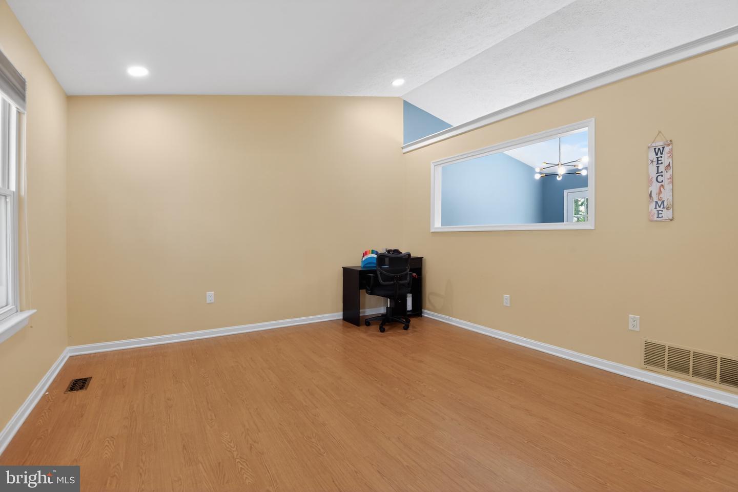 303 Ternwing Dr Property Photo 7