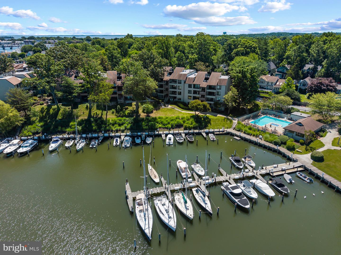 6 President Point Dr #b3 Property Photo 1