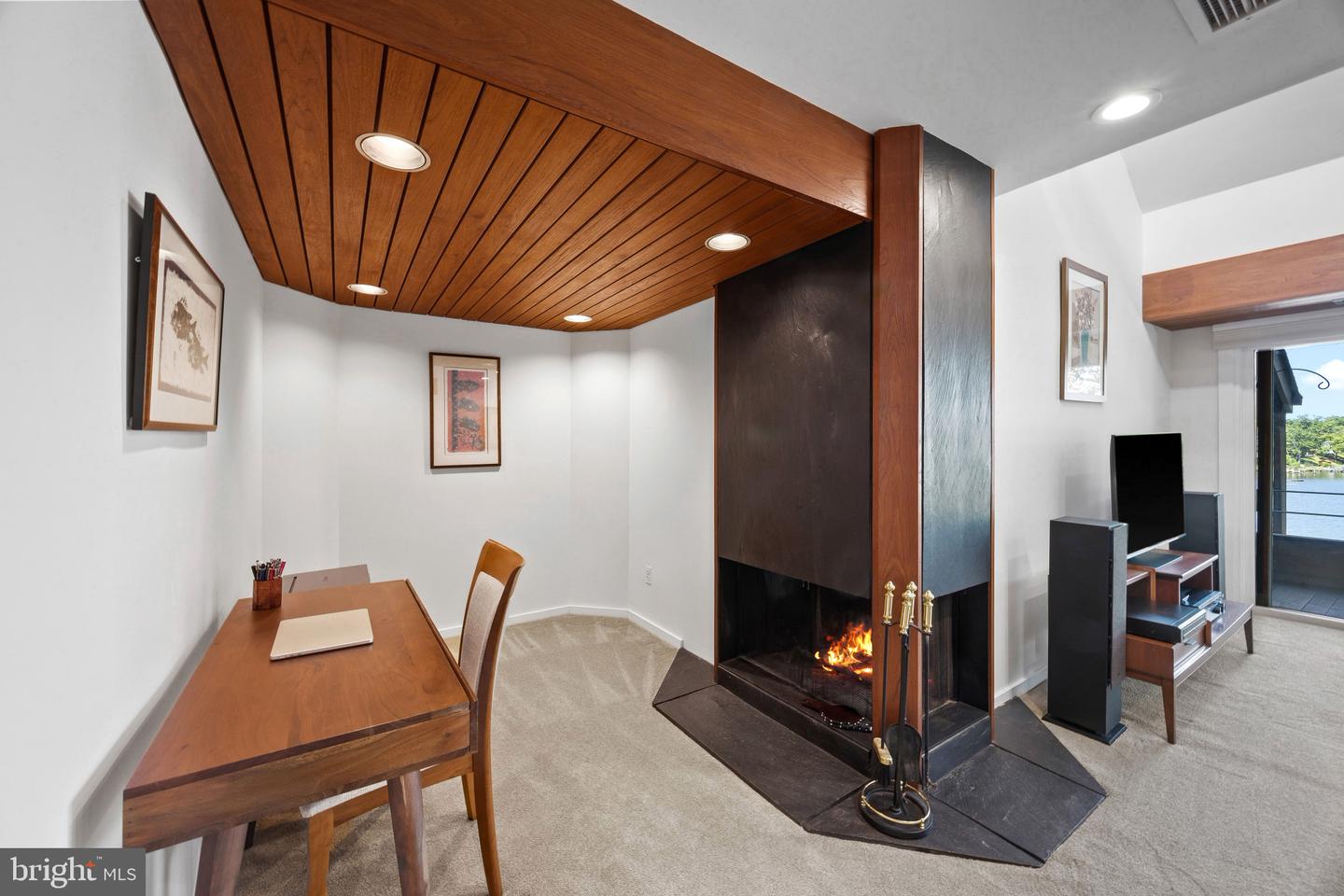6 President Point Dr #b3 Property Photo 8