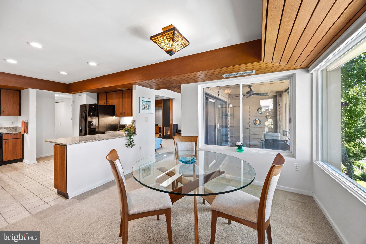 6 President Point Dr #b3 Property Photo 15