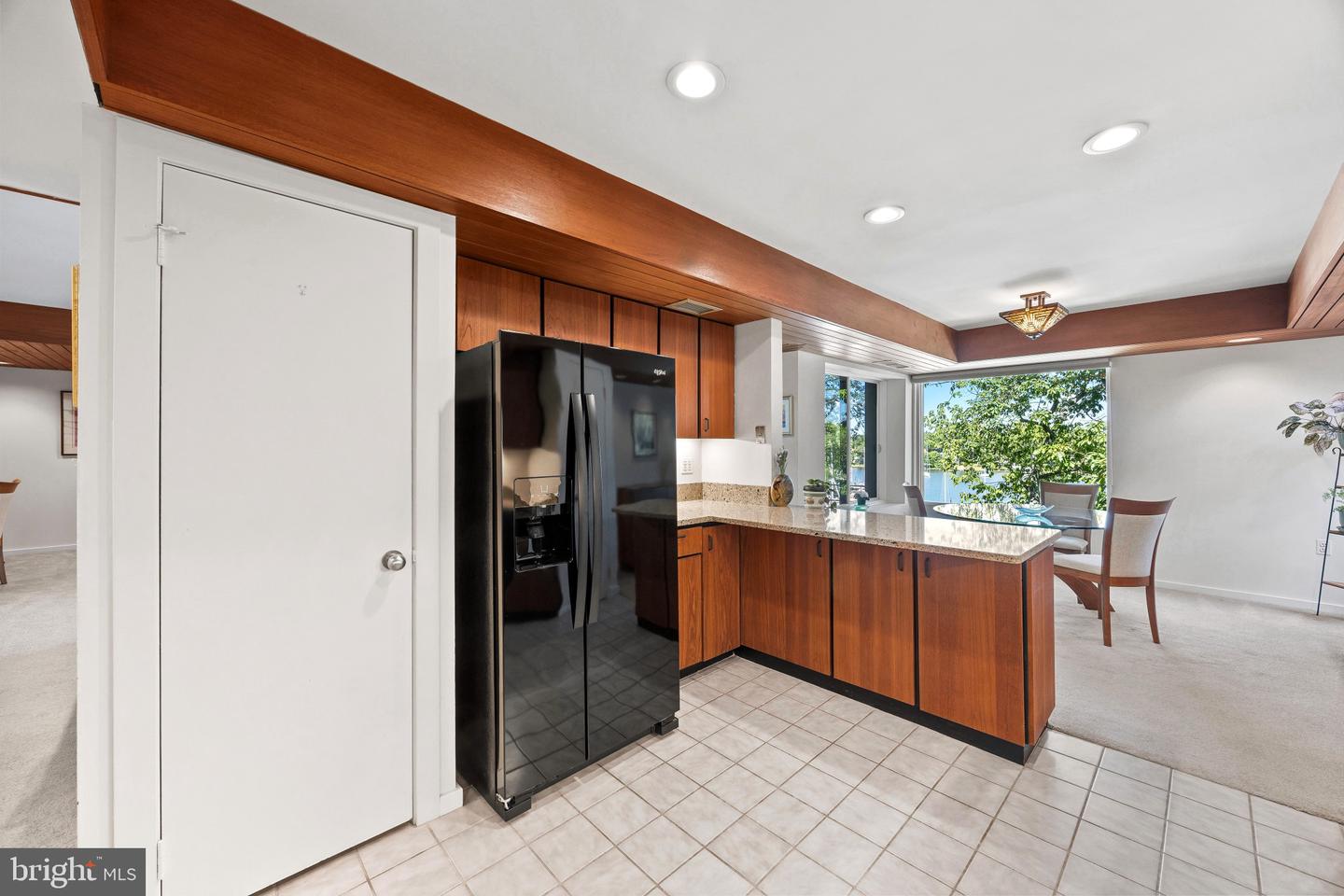 6 President Point Dr #b3 Property Photo 17
