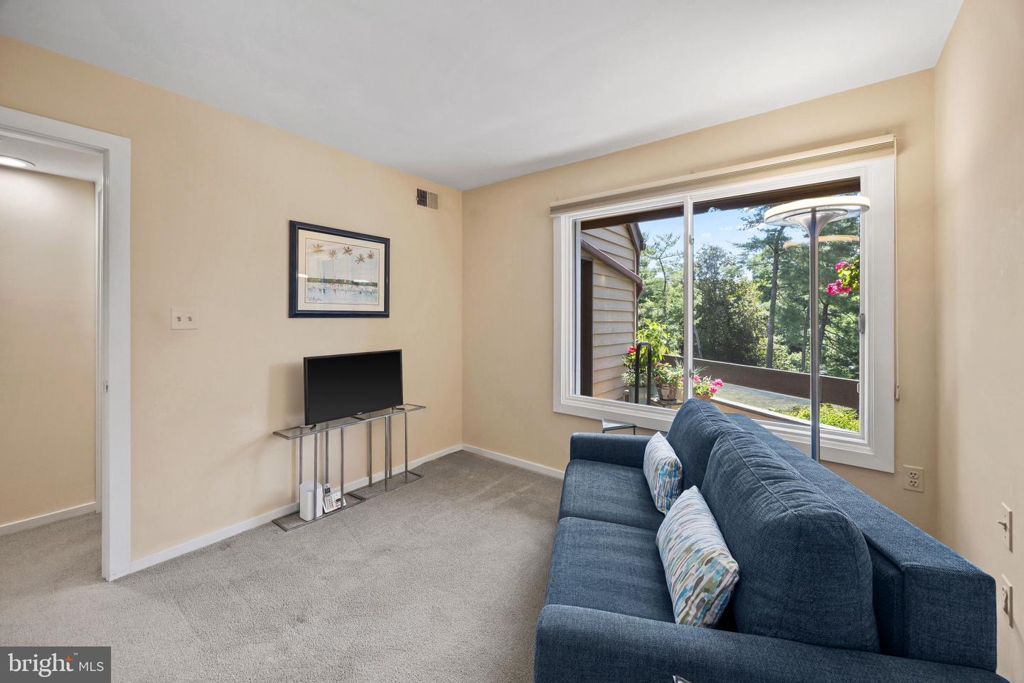 6 President Point Dr #b3 Property Photo 25