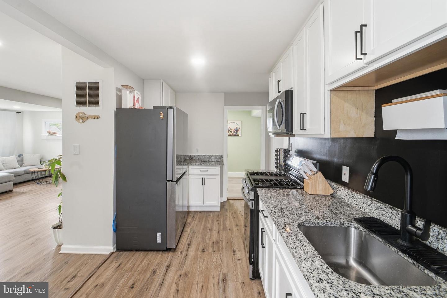 312 Orchard Ave Property Photo 9