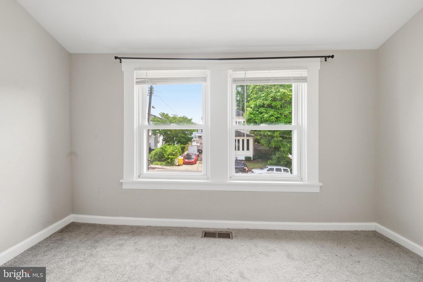 312 Orchard Ave Property Photo 18
