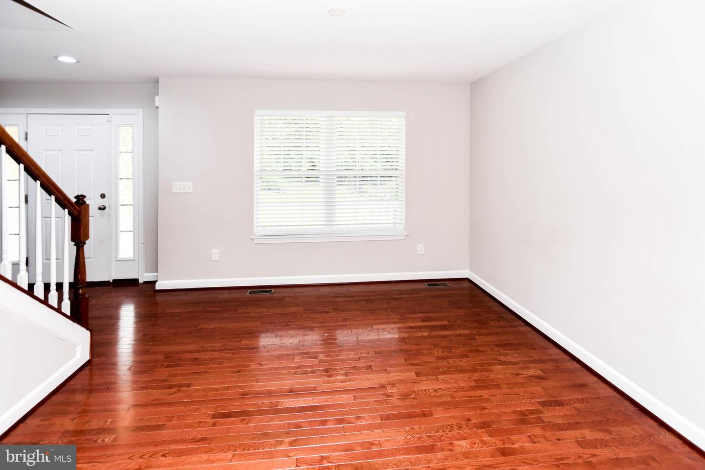 1638 Coolidge Ave Property Photo 7