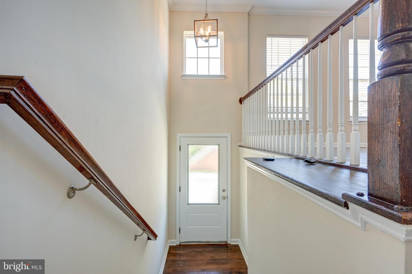 7827 Crystal Brook Way Property Photo 3