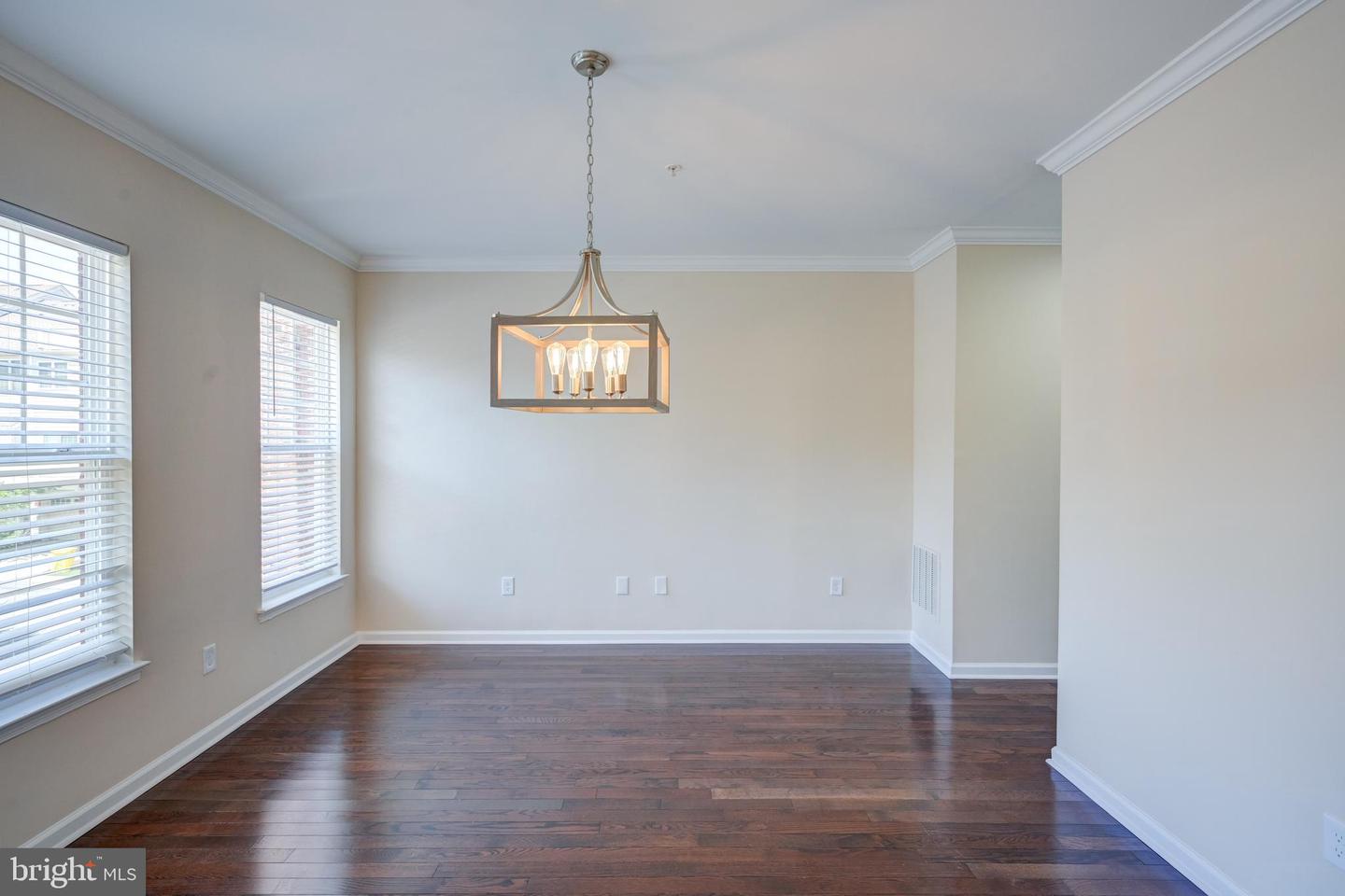 7827 Crystal Brook Way Property Photo 8