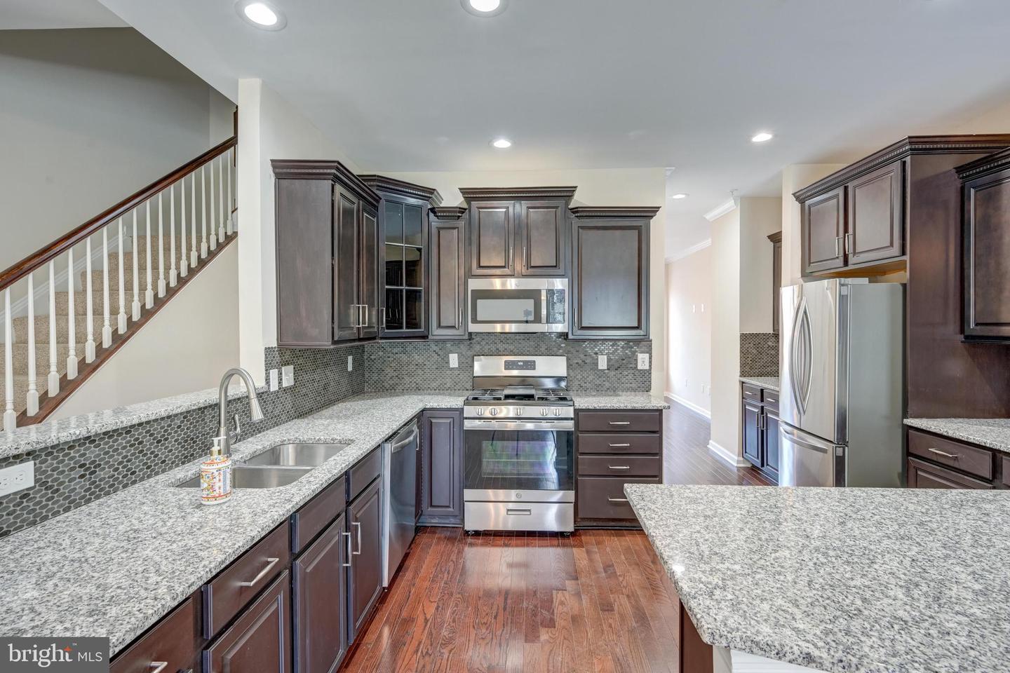 7827 Crystal Brook Way Property Photo 12
