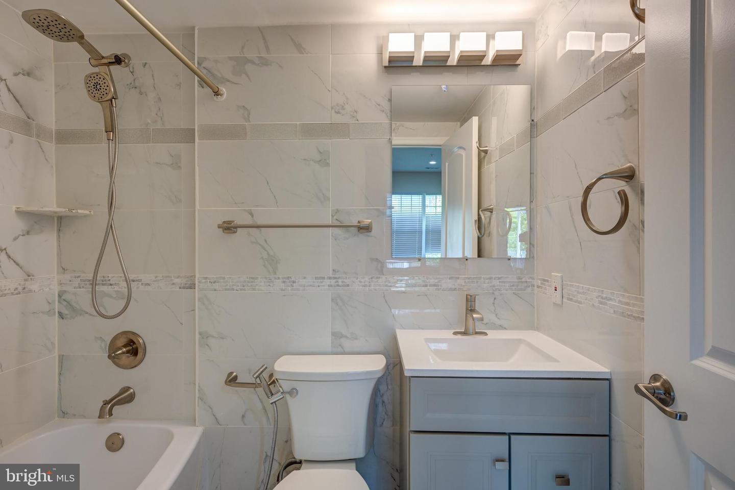 7827 Crystal Brook Way Property Photo 36