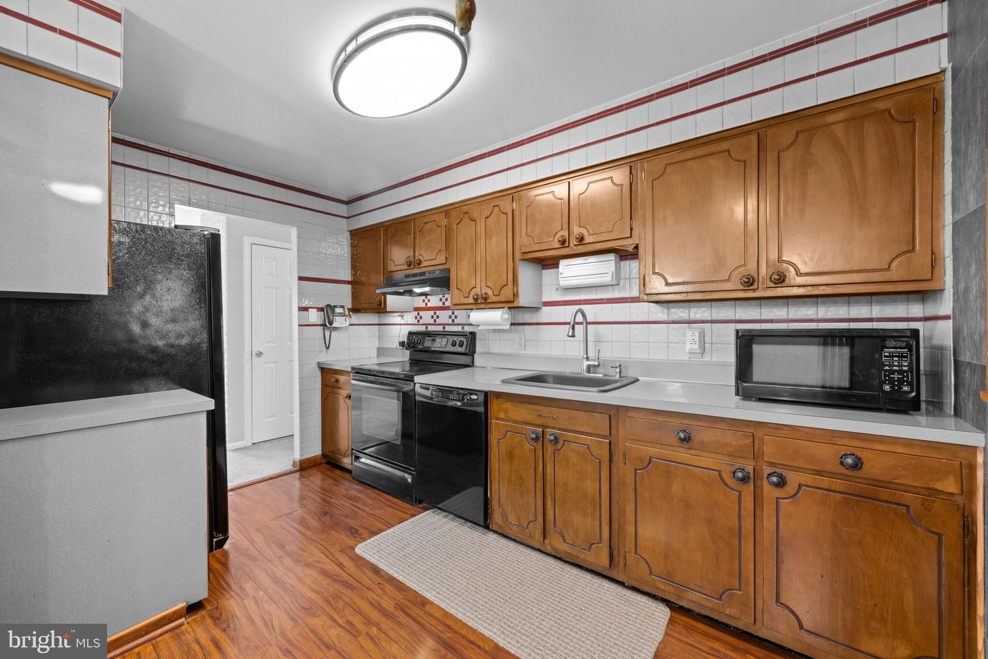 1247 River Bay Rd Property Photo 4