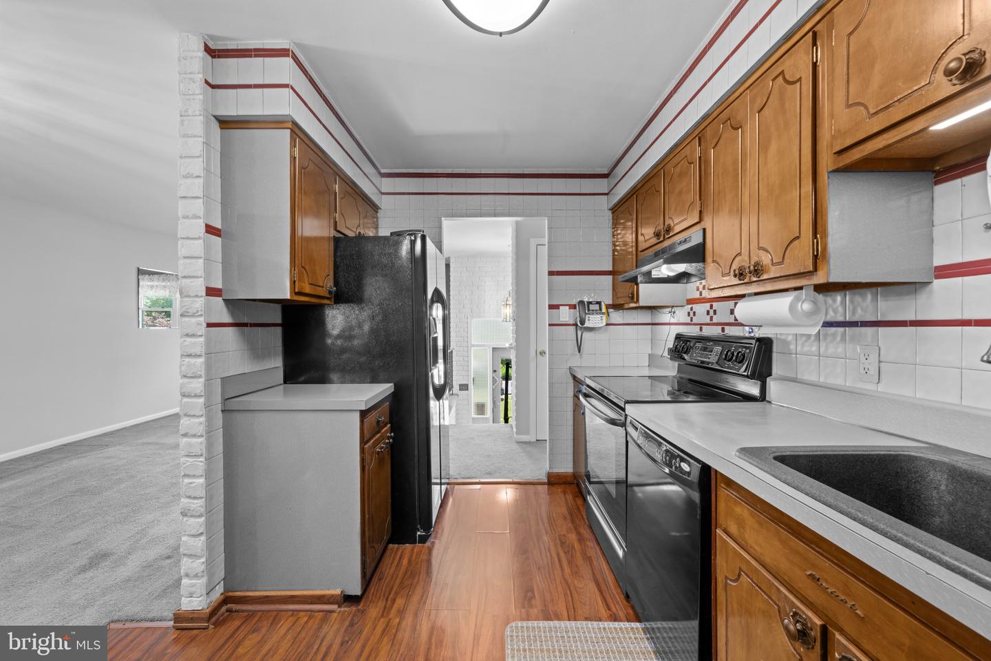 1247 River Bay Rd Property Photo 10