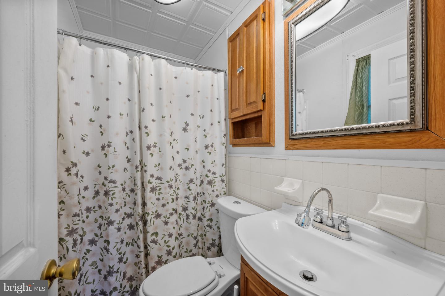 1247 River Bay Rd Property Photo 12
