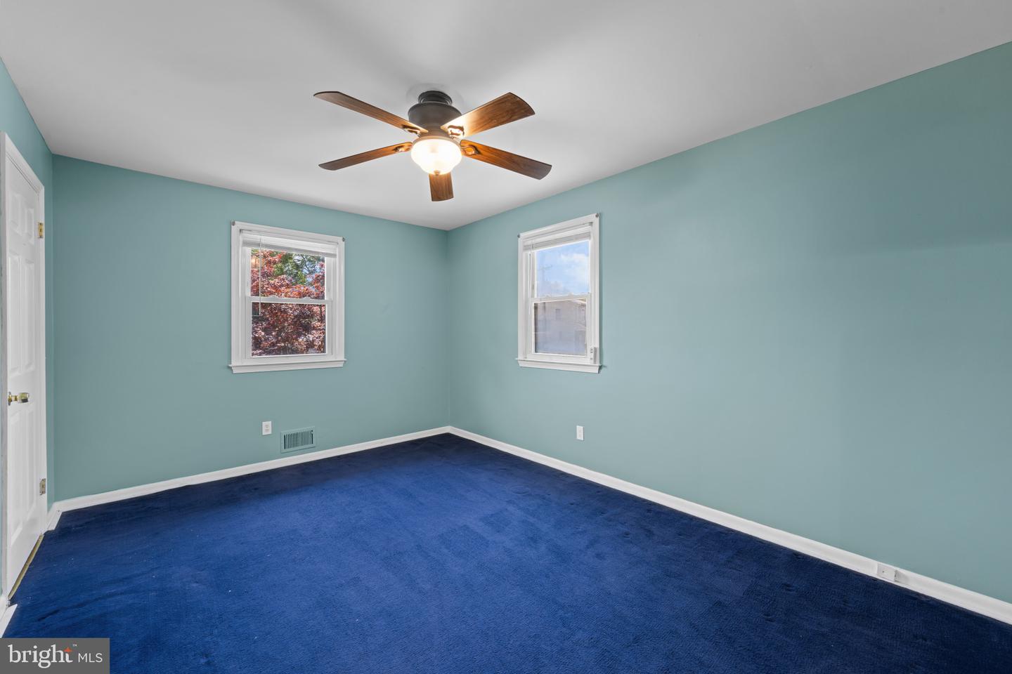 1247 River Bay Rd Property Photo 13