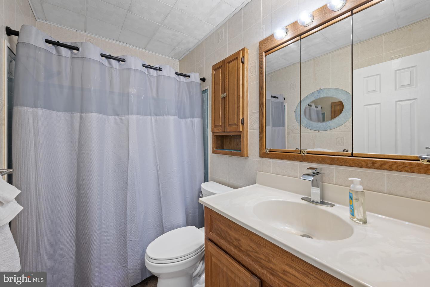 1247 River Bay Rd Property Photo 15