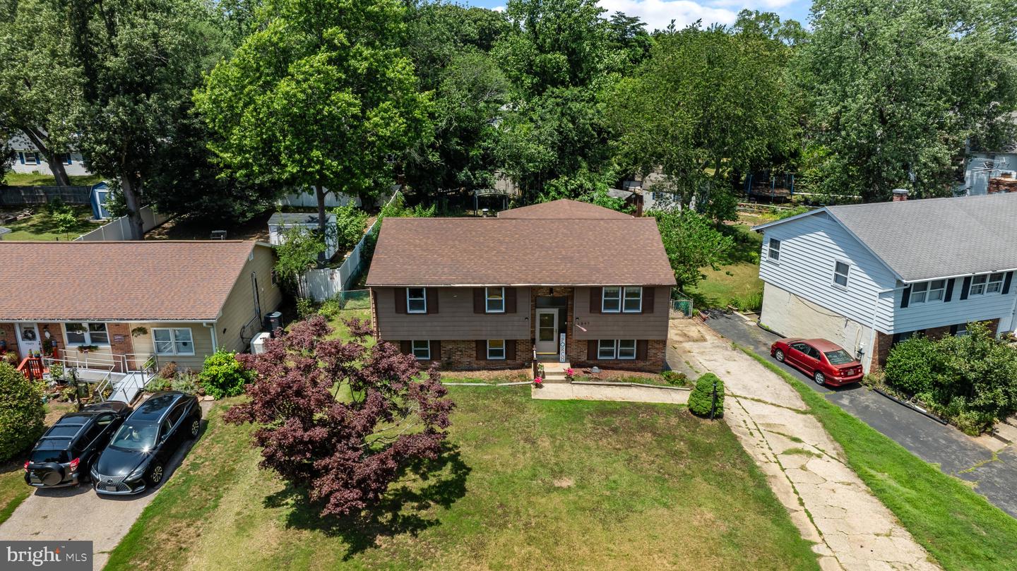 1247 River Bay Rd Property Photo 16