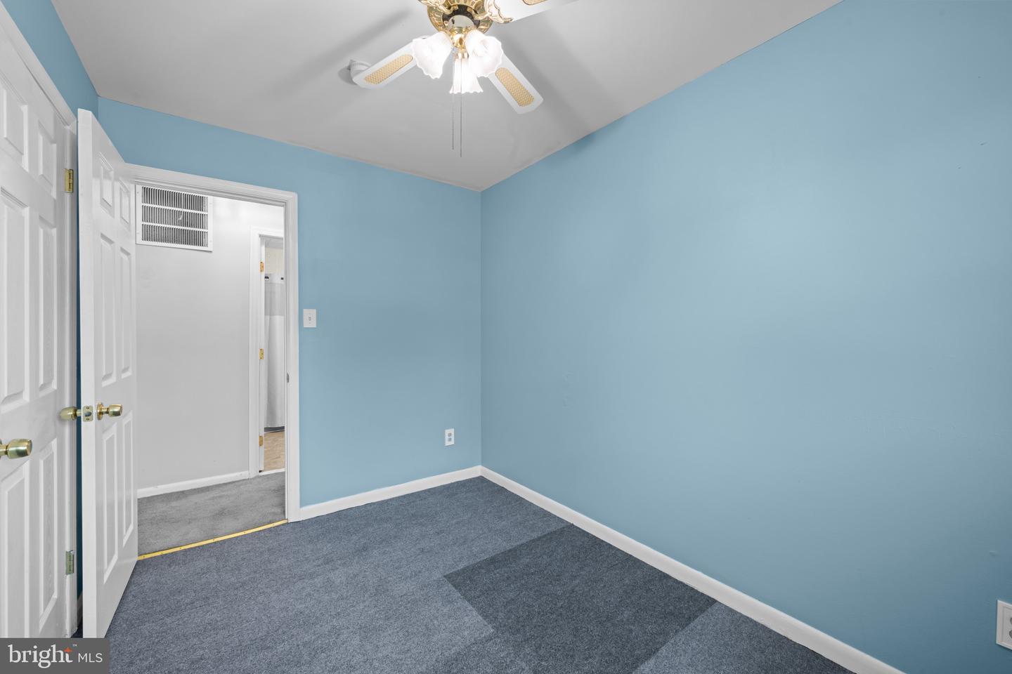 1247 River Bay Rd Property Photo 18