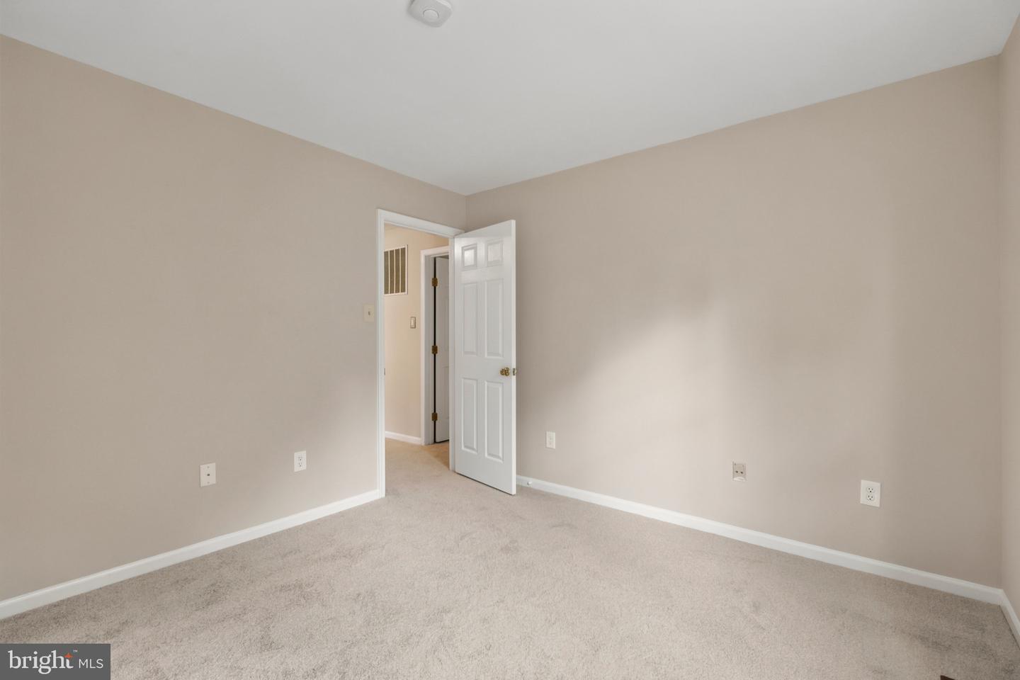 1660 Patrice Cir Property Photo 30