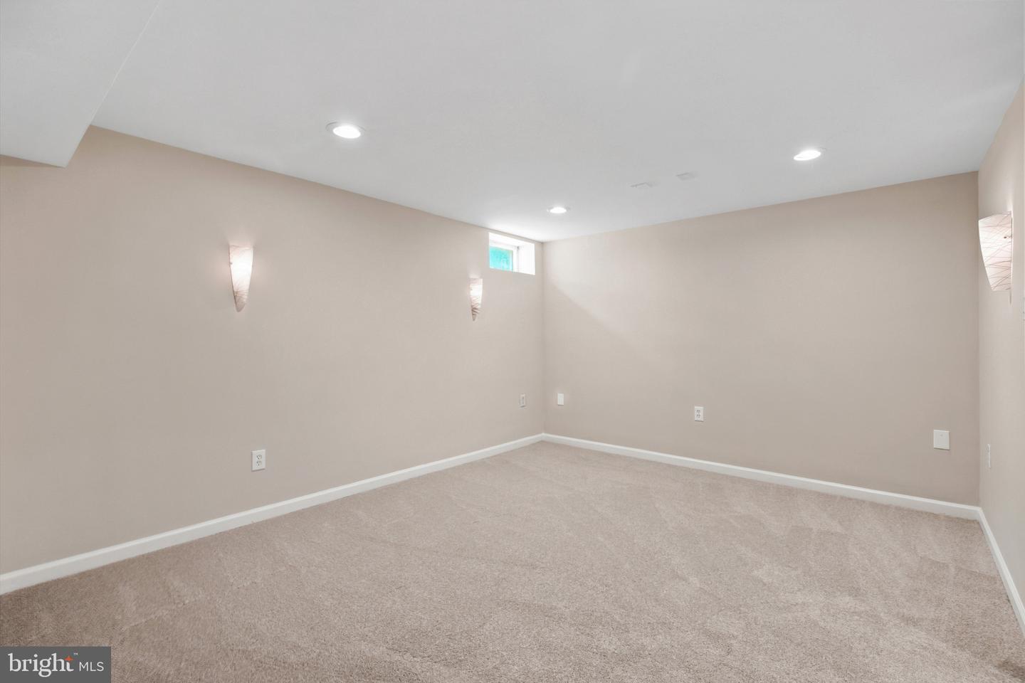 1660 Patrice Cir Property Photo 36