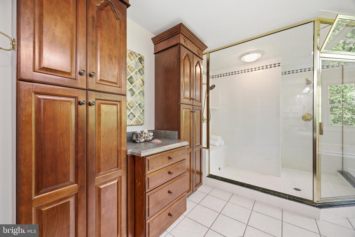 1135 Goldfinch Ln Property Photo 34
