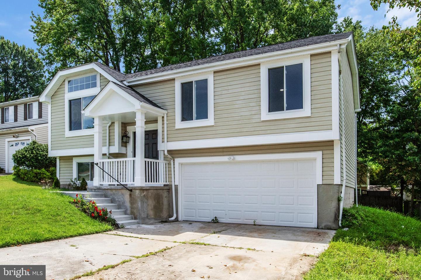 1407 Gesna Dr Property Photo 2