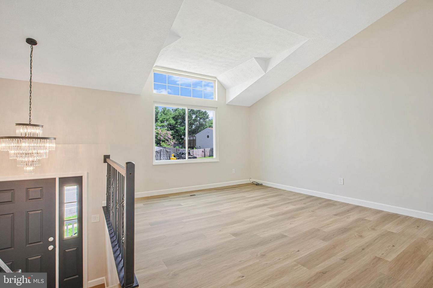 1407 Gesna Dr Property Photo 6