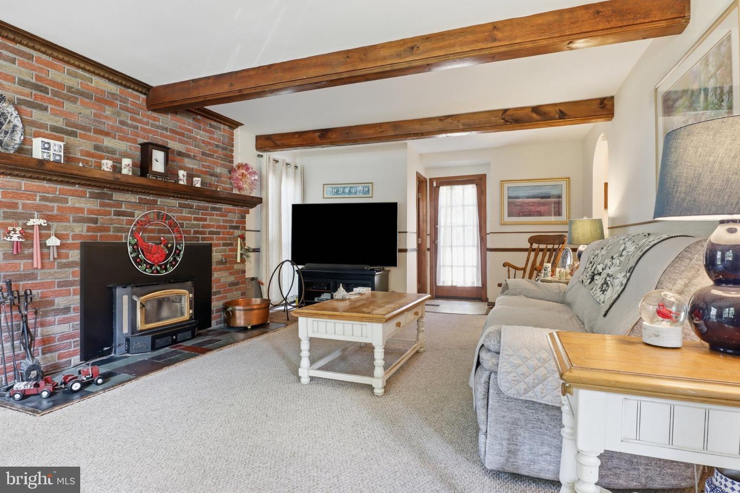 678 209th Property Photo 11